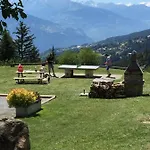 Eglantine With Stunning Views Of The Valais Peaks Κρανς Μοντάνα