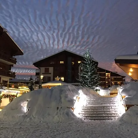 Eglantine With Stunning Views Of The Valais Peaks דירה