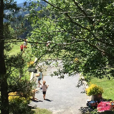 Eglantine With Stunning Views Of The Valais Peaks Apartmán