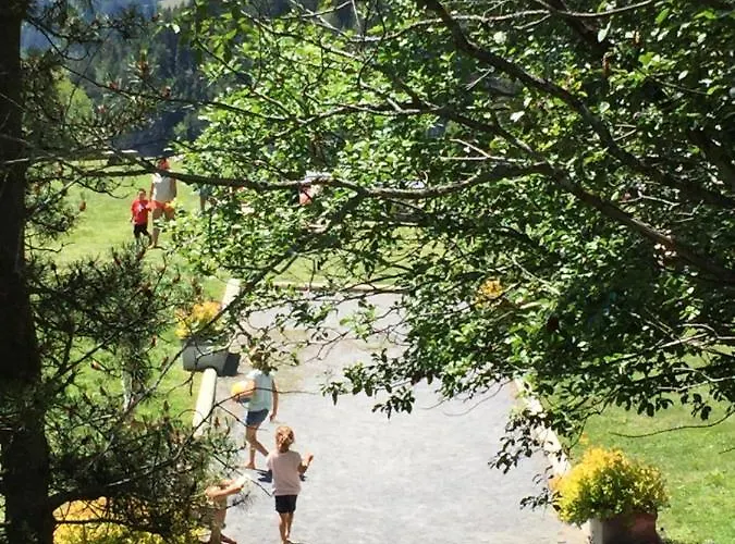 Eglantine With Stunning Views Of The Valais Peaks Апартаменты