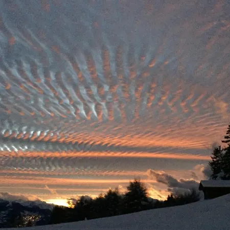 Eglantine With Stunning Views Of The Valais Peaks Apartman