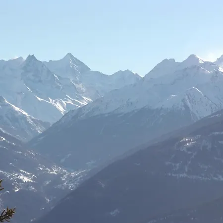 Eglantine With Stunning Views Of The Valais Peaks 公寓