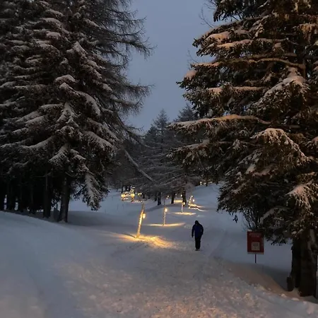 Eglantine With Stunning Views Of The Valais Peaks Apartman